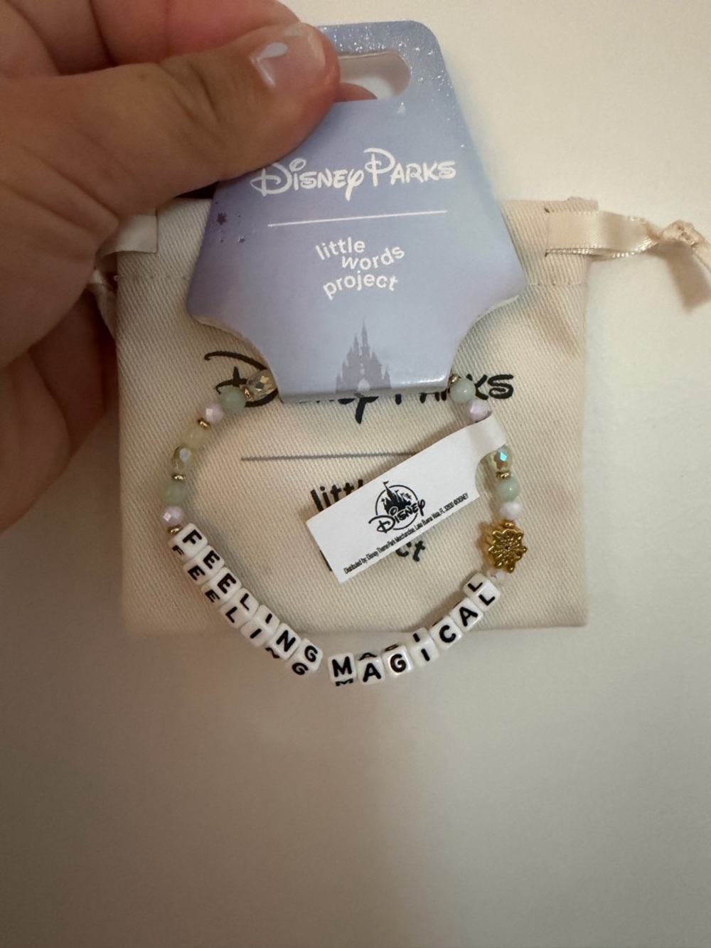 Disney "Feeling Magical" Beaded little words project Bracelet - White & Gold